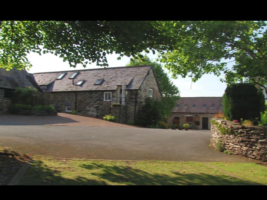 באלה Bryn Melyn Farm Cottages מראה חיצוני תמונה